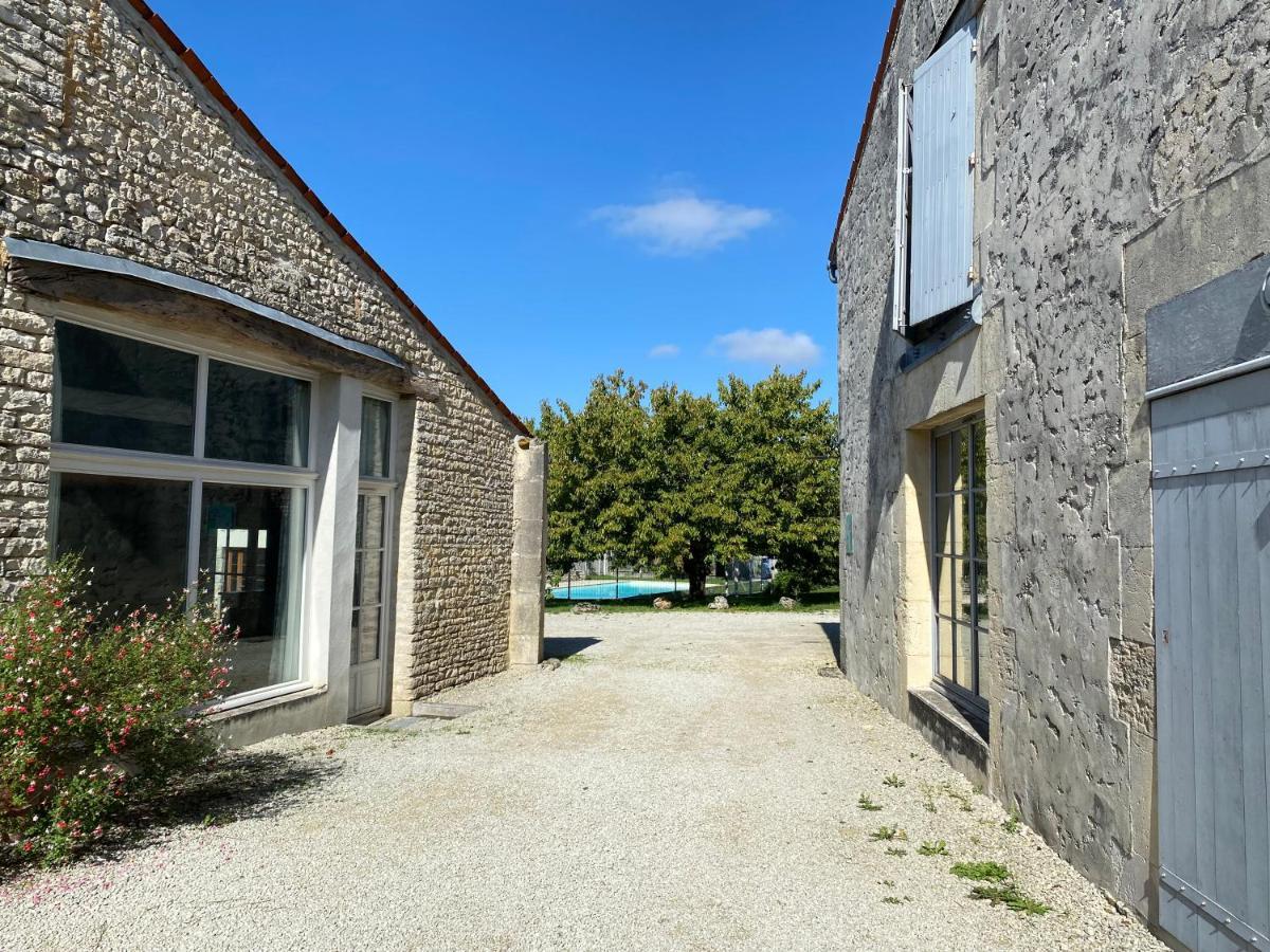 Domaine De La Laigne - Spa Asnières-la-Giraud المظهر الخارجي الصورة